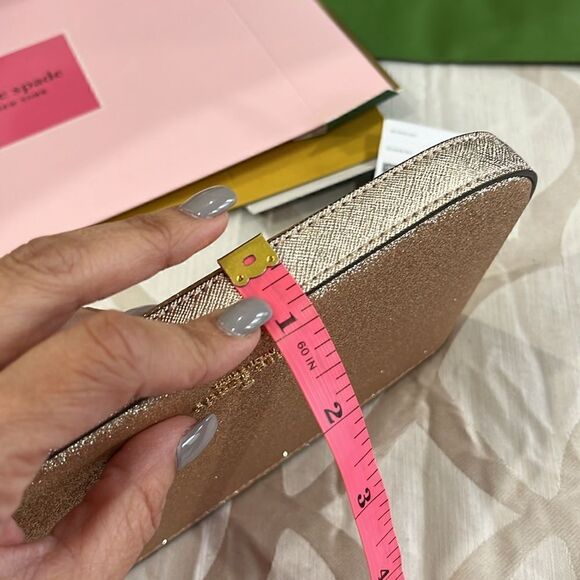 Brand new gold clutch - Picture 9 of 9